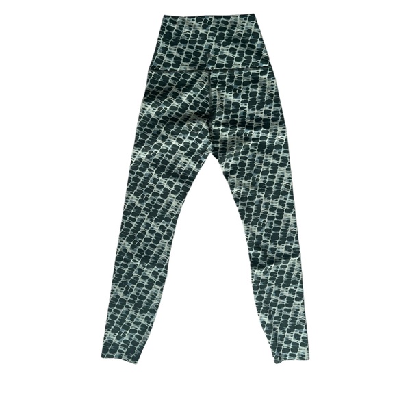 Tavi High Waisted 7/8 Tight Leggings in Pebble Tie Dye - Picture 3 of 5